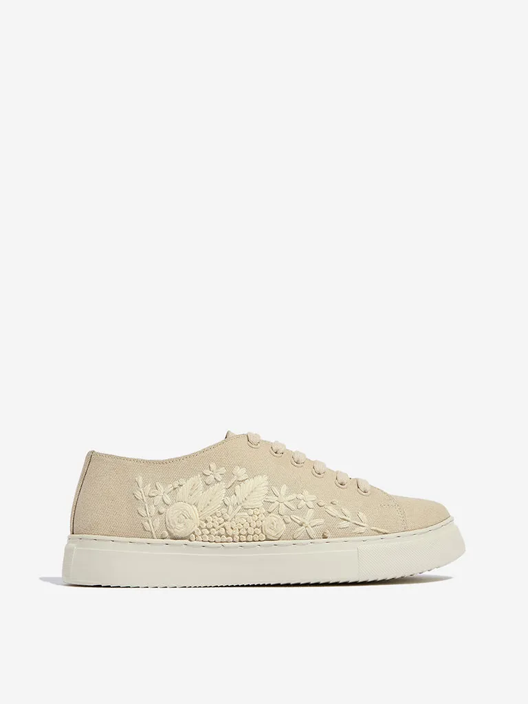 LUNA BLU Beige Floral Embroidered Lace-Up Sneakers