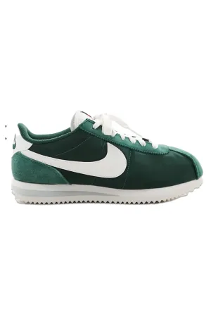 Nike Cortez TXT Unisex Trainers in Fir Green and White