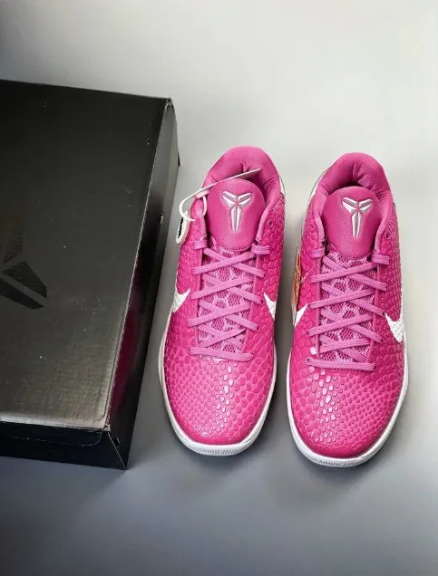 NIKE KOBE 6 x THINK PINK