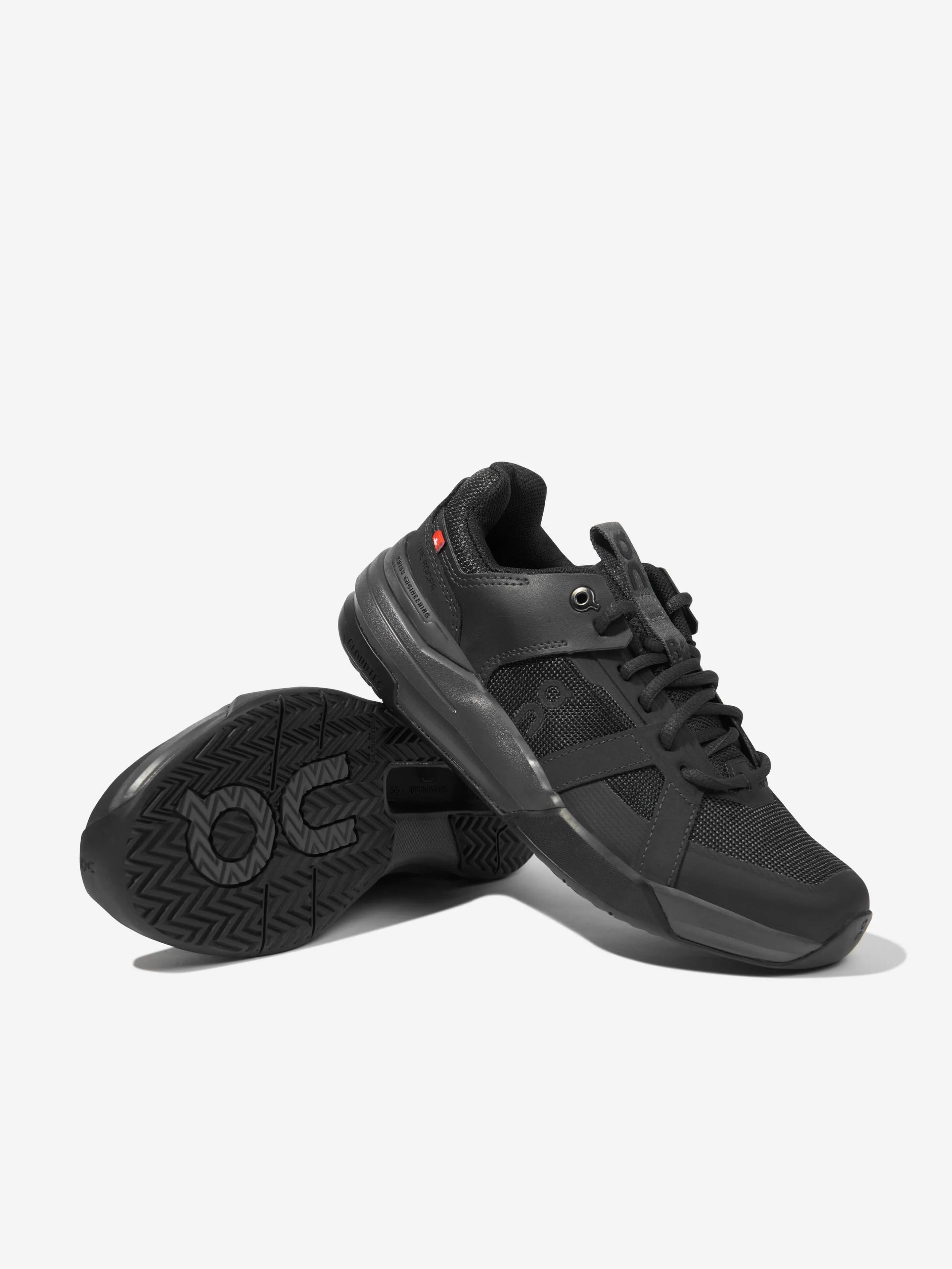 On Running Kids The Roger CH Pro Youth Trainers in Black