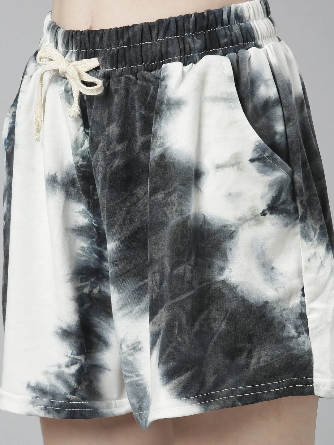 Women Tie and Dye Cotton Regular Fit Black Shorts